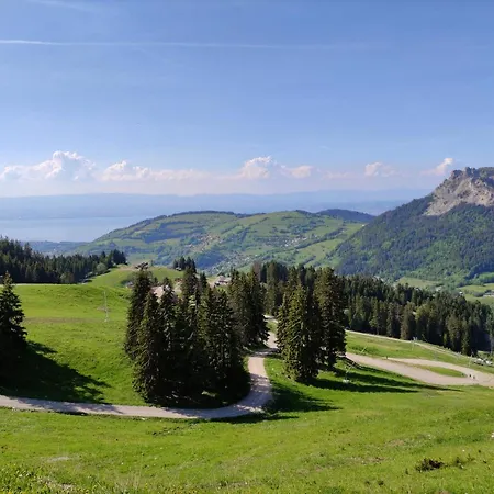 Appartement T2 A Bernex Avec Wifi, Vue Sur Montagne Exterior photo